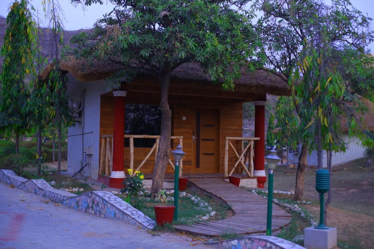 ניימרנה Manohar Villas מראה חיצוני תמונה