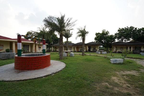 ניימרנה Manohar Villas מראה חיצוני תמונה